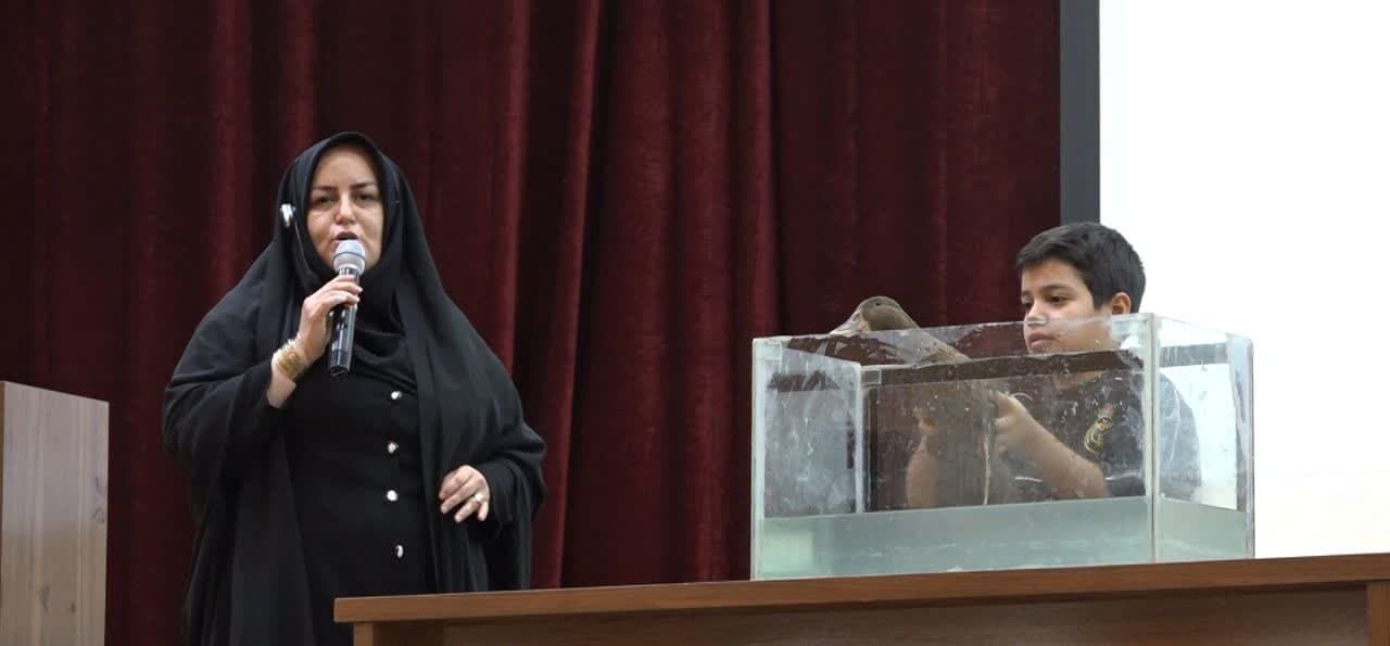 نخستین ایستگاه رویداد «معلم خلاق» در آران و بیدگل برگزار شد