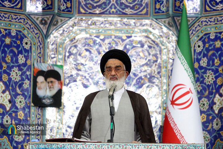 عید قربان نمایانگر اوج بندگی انسان در برابر خداست