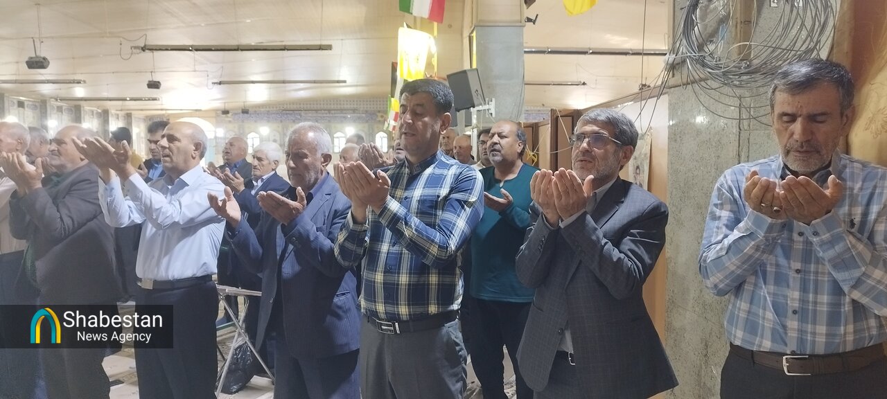 برگزاری نماز عید بندگی و اخلاص در مرکز کهگیلویه و بویراحمد