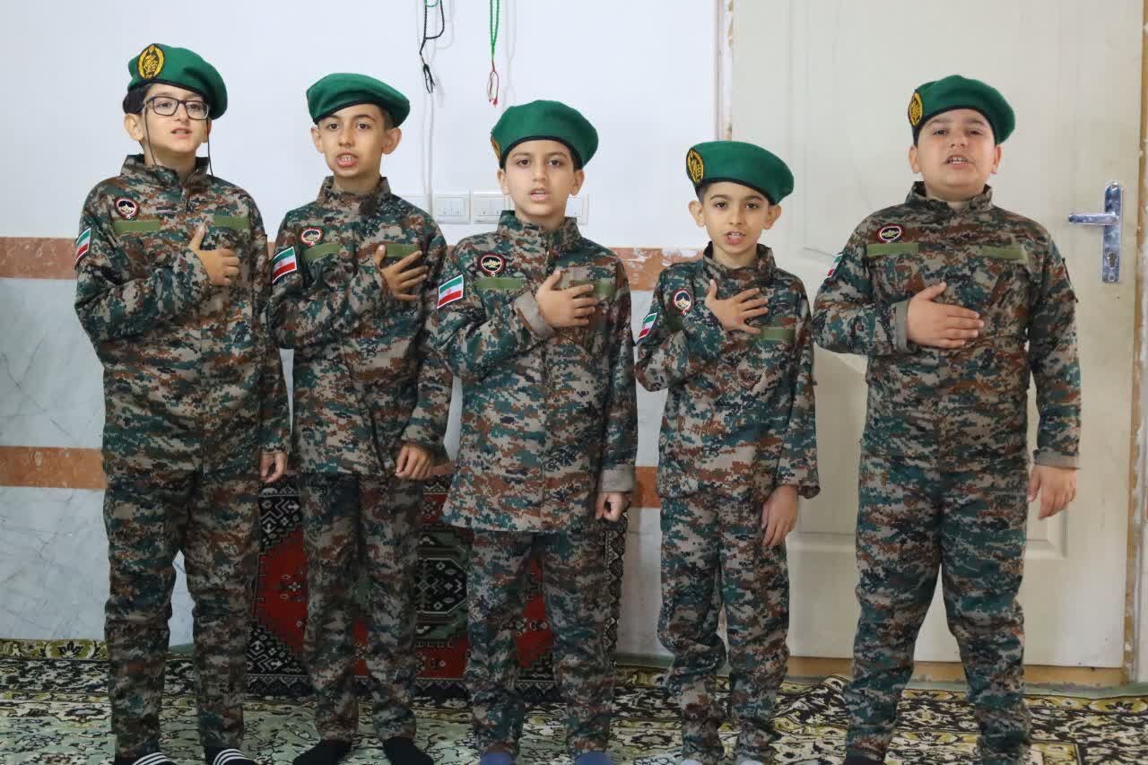 رضایت مردم در طول رضایت خداوند، امام زمان (عج)، شهدا و ولی فقیه است