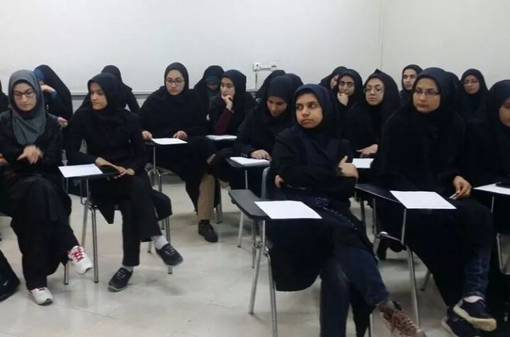 مجوز مجلس برای به کارگیری ۱۰ هزار معلم بازنشسته و حق التدریسی