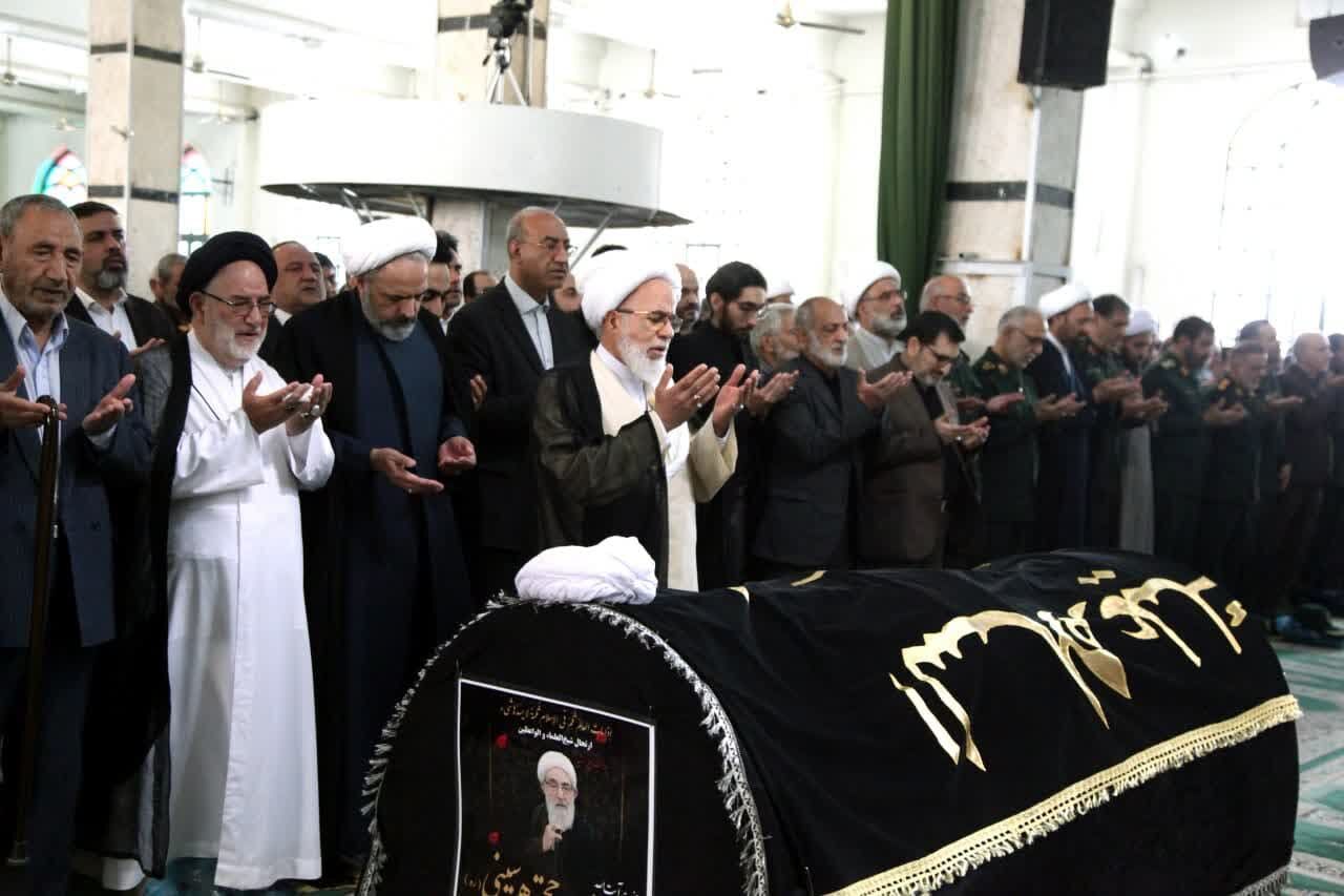 پیکر آیتالله محمد حجتی هرسینی در کرمانشاه به خاک سپرده شد