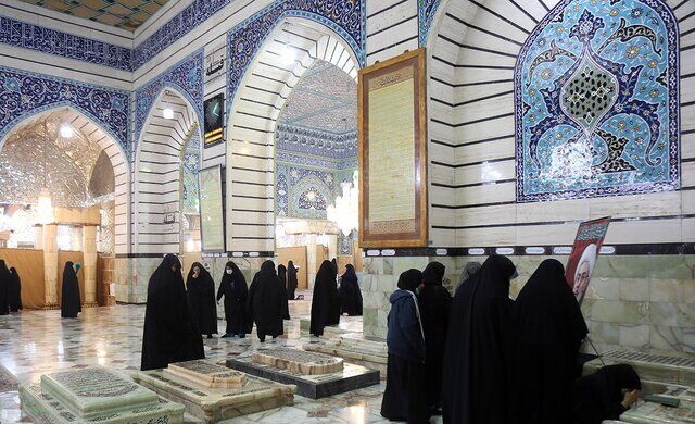 ساعت زیارت بانوان از قبور علمای مدفون در حرم حضرت معصومه(س)