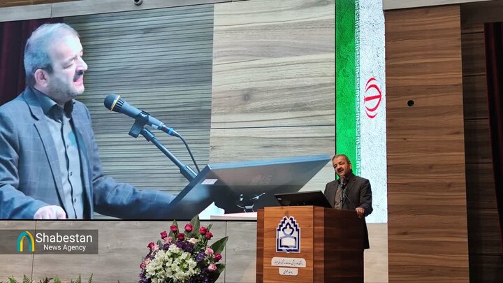 هیچ رسانه‌ای جای کتاب را نمی‌گیرد