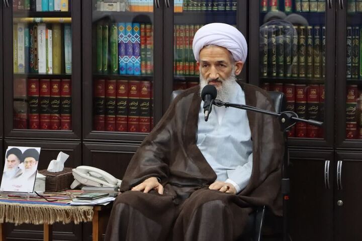 استحاله فرهنگی طرح جدید دشمن برای دور کردن ملت از فرهنگ دینی و انقلابی است