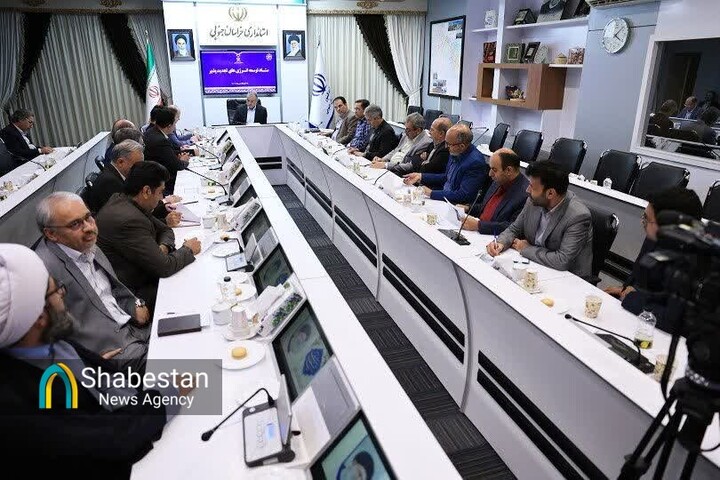 ضرورت تعیین زمان برای تجهیز ادارات خراسان جنوبی به پنل خورشیدی