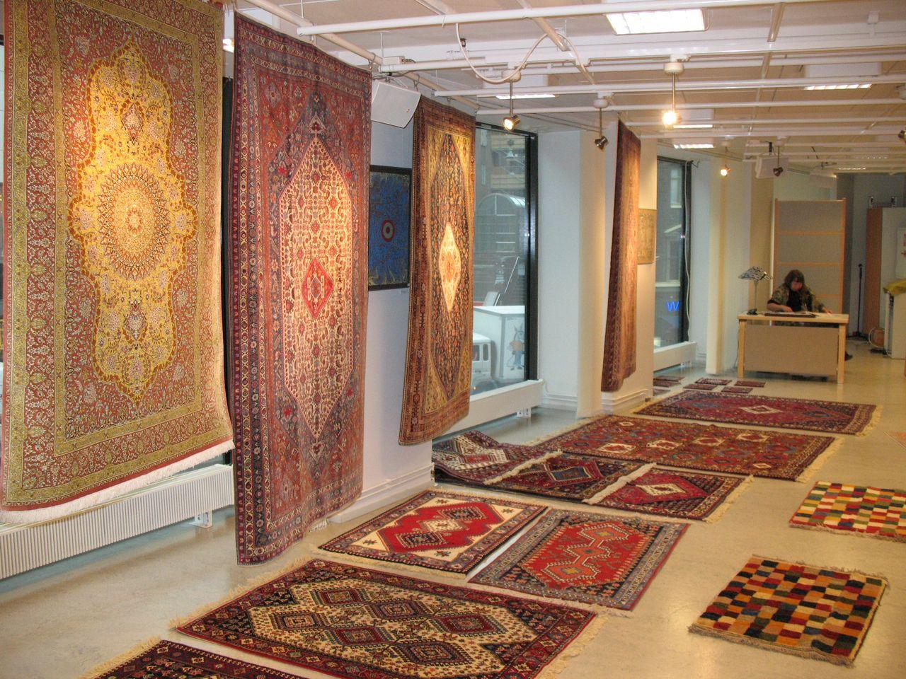 خطر فراموشی فرش عشایری در سایه بیتوجهیها/فرش دستباف، دیگر اولویت مردم نیست