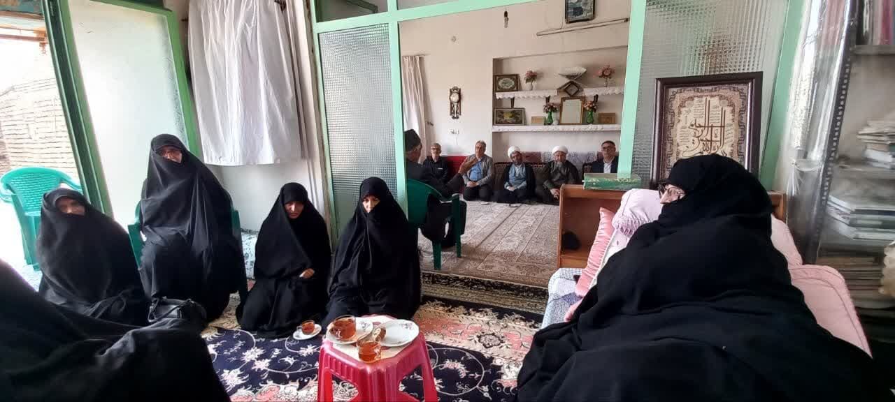 نغمهی سپاس در آستانه غدیر؛ تکریم از چهار دهه تلاش بانوی قرآنی آران و بیدگل