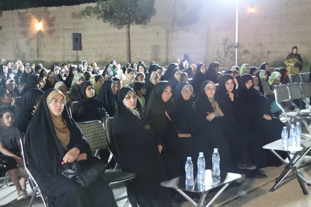 جشن خانواده بزرگ طرح طراوت کانون های مساجد شهر یزد برگزار شد