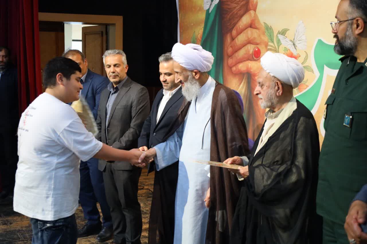 تداوم و زنده‌ماندن غدیر و عاشورا حاصل ابلاغ بین نسلی است