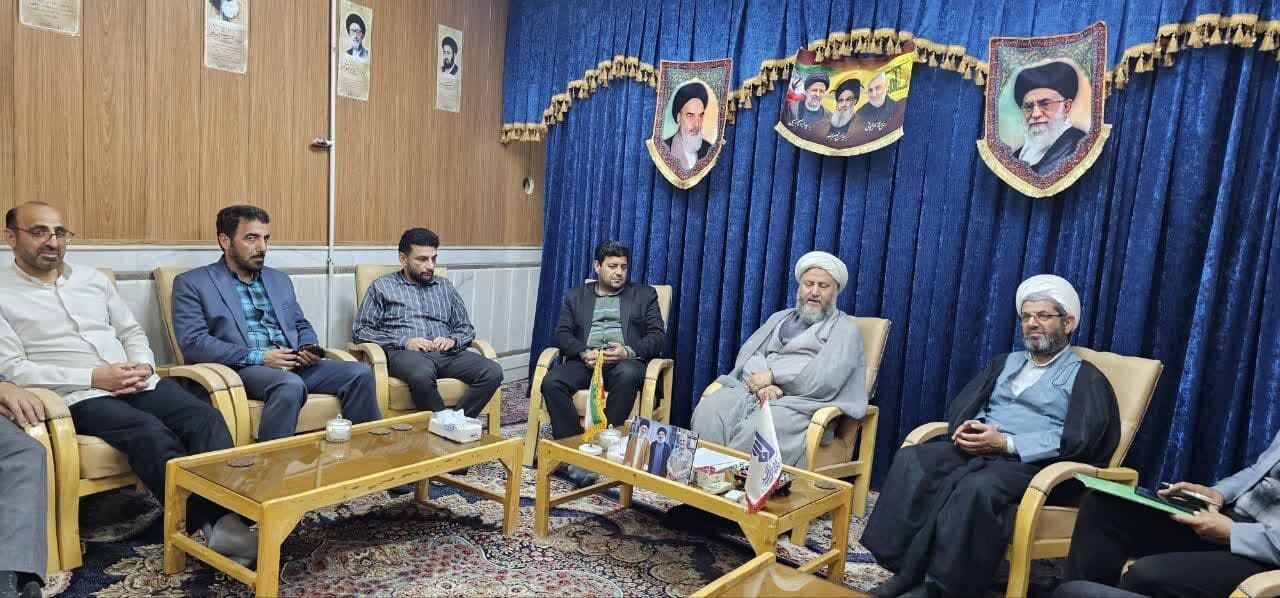 مداحان، تریبون‌داران جامعه و تبیین‌گر اسلام واقعی هستند