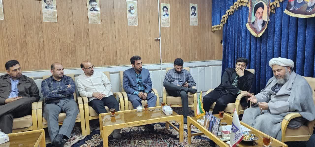 مداحان، تریبونداران جامعه و تبیینگر اسلام واقعی هستند