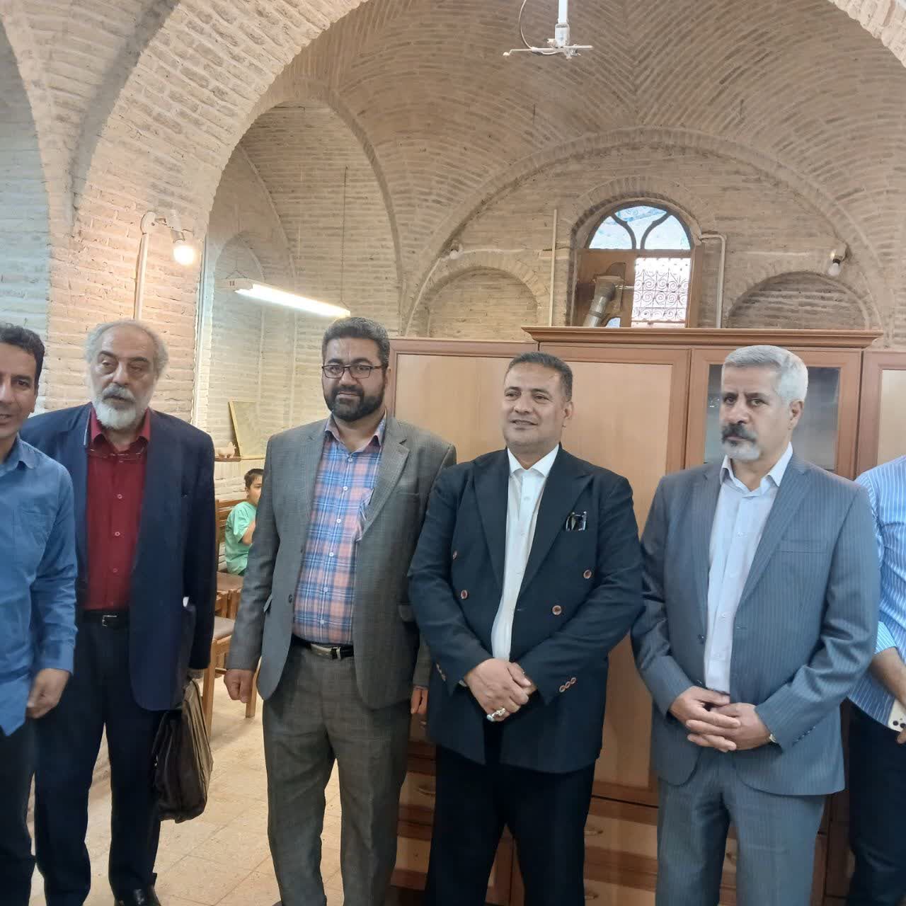 طراحی تندیس نمادین تالاب میقان اراک توسط مدیر کانون آل رسول  