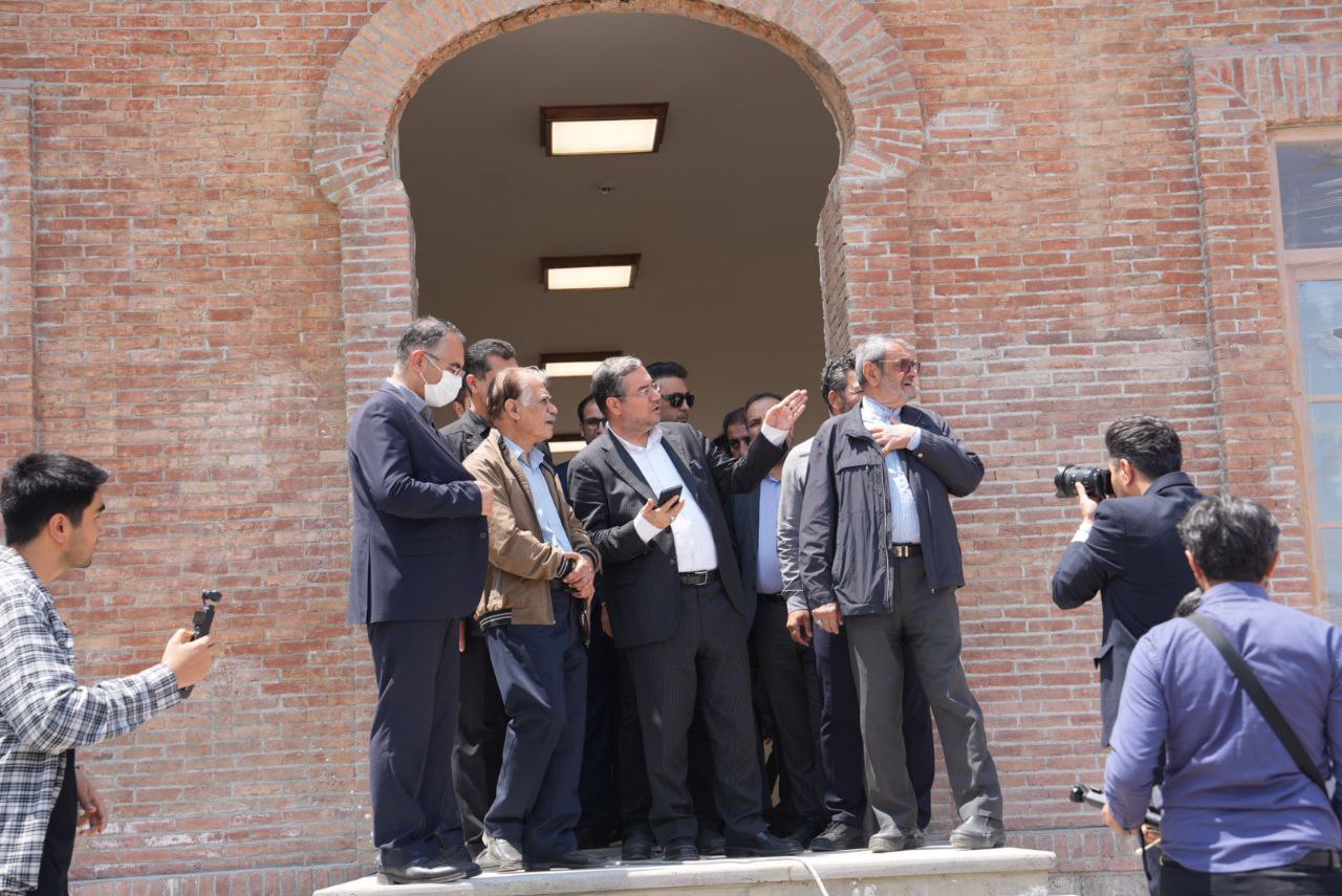 عمارتی به وسعت خورشید میزبان سرمایهگذاران بینالمللی