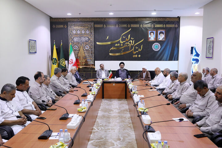 تقدیر امیرالحاج ایران از خدمات خادمان کاروان بعثه