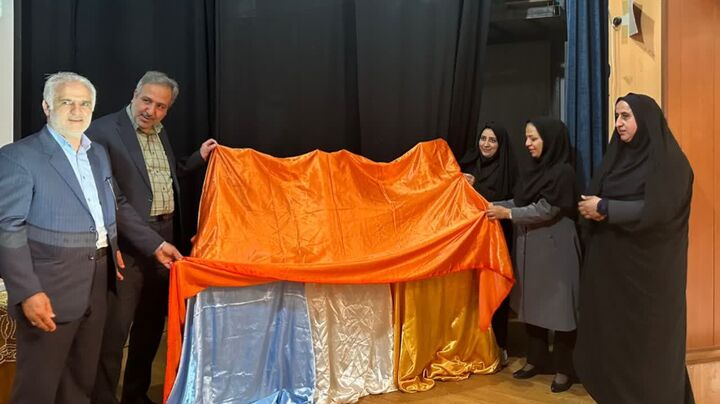 رونمایی از کتاب سه نویسنده دانش‌آموز چنارانی