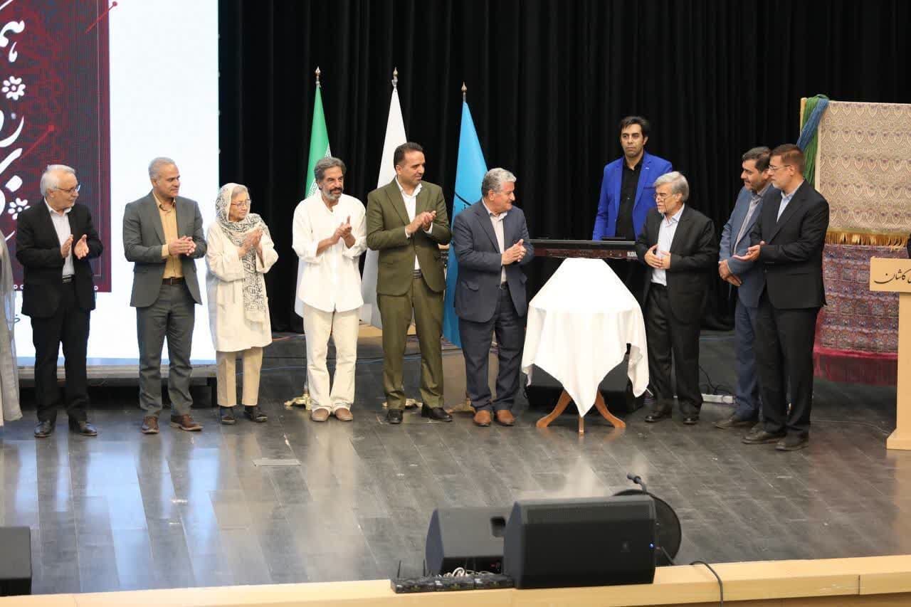 فرش کاشان، سفیر هنر ایران در جهان است/ رونمایی از دایرهالمعارف فرش ایران