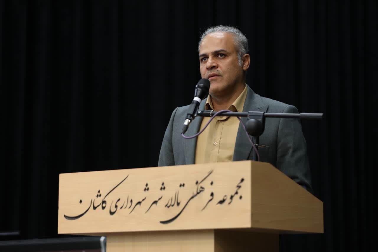 فرش کاشان، سفیر هنر ایران در جهان است/ رونمایی از دایرهالمعارف فرش ایران