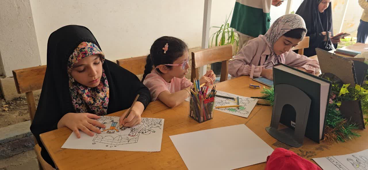 خادمیاران رضوی بهشهر و برپایی ایستگاه نقاشی و روایت غدیر در دهه ولایت