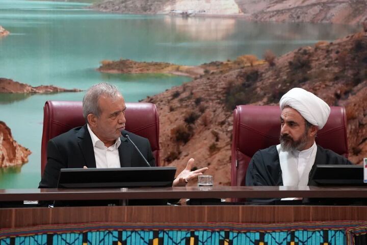 پزشکیان در ایلام: می‌سازیم و نمی‌سوزیم