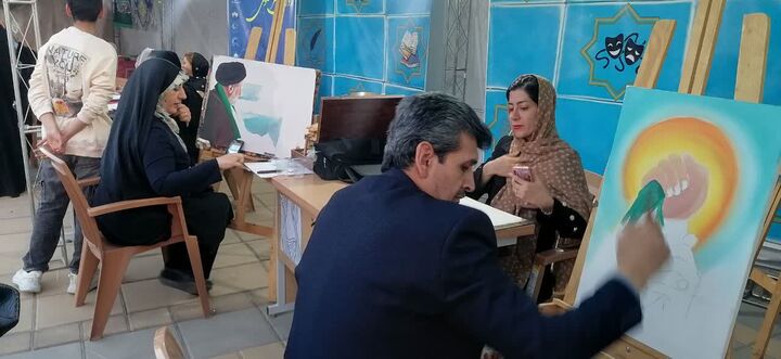 هنرمندان در ترویج فرهنگ و هویت ایرانی و اسلامی نقش موثری دارند