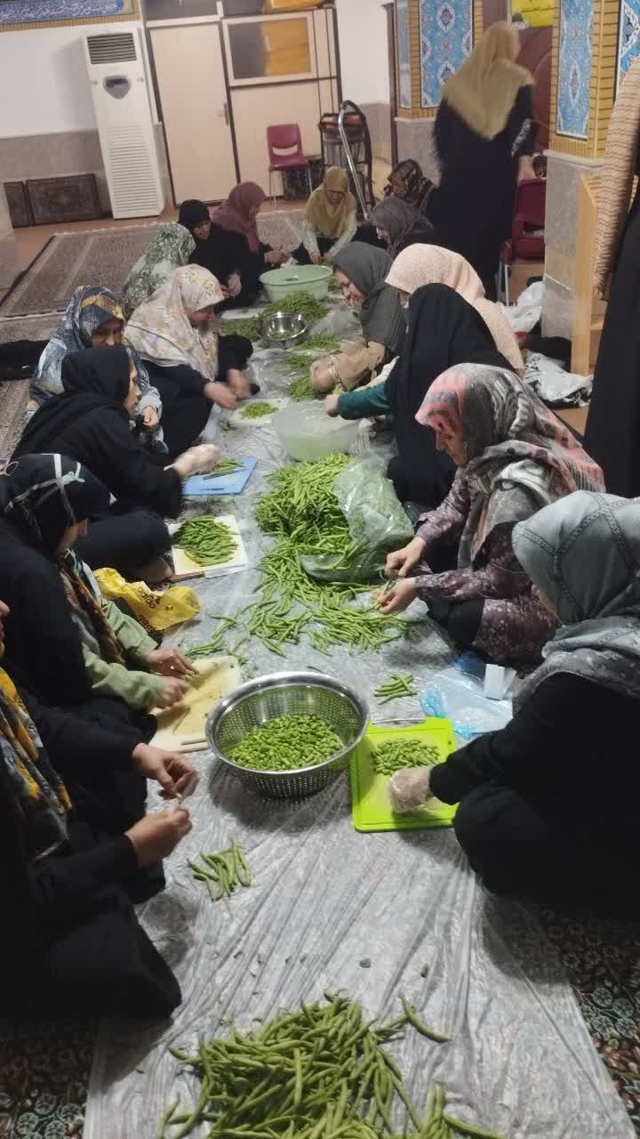 پخت ۱۱۰ دیگ اطعام عید غدیر؛ تجلی همدلی و مشارکت مردمی در سنندج