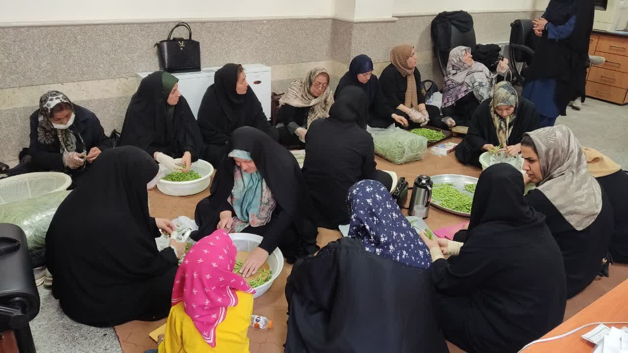 پخت ۱۱۰ دیگ اطعام عید غدیر؛ تجلی همدلی و مشارکت مردمی در سنندج