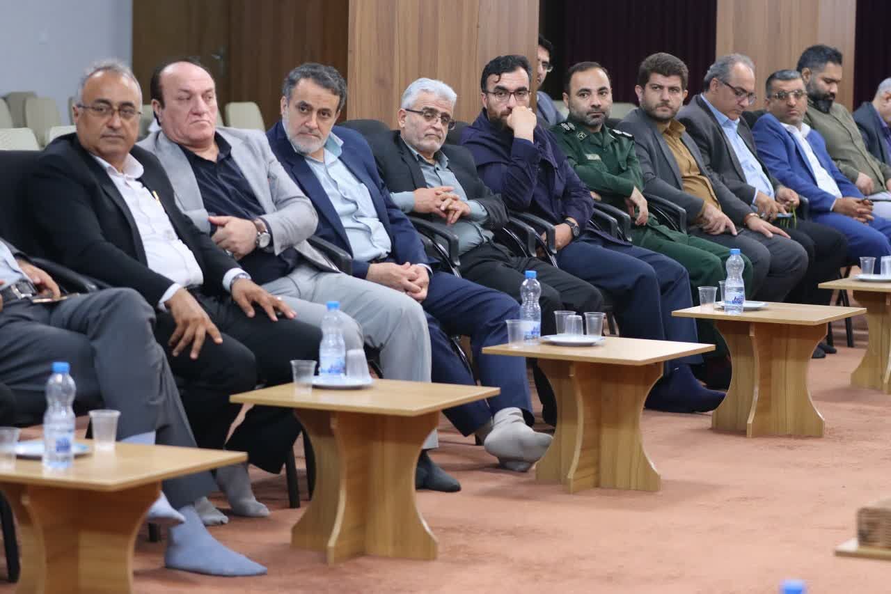 مسئولان جهاد کشاورزی با نگاهی واقع بینانه برای رفع مشکلات گام بردارند