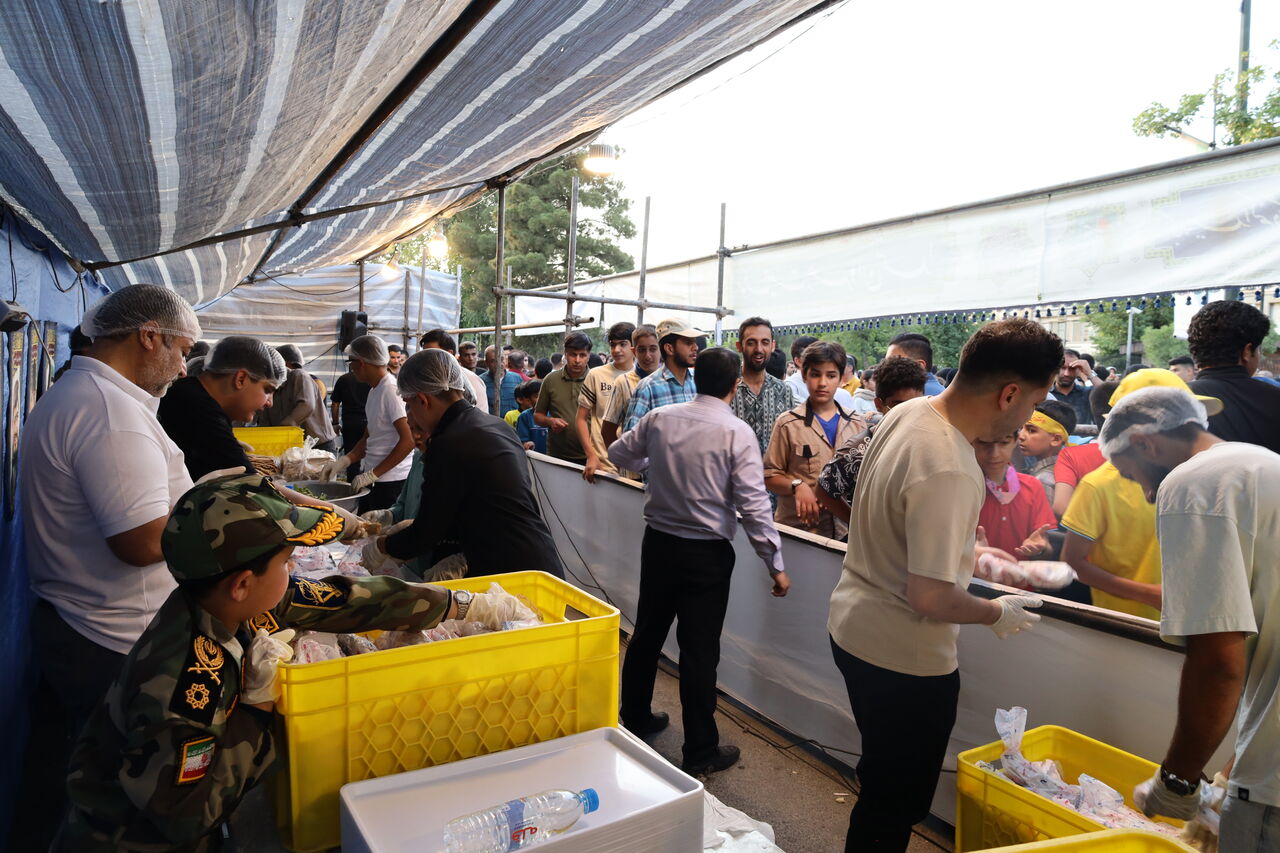 اجتماع یکصد هزارنفری غدیریون در شهرکرد برگزار شد