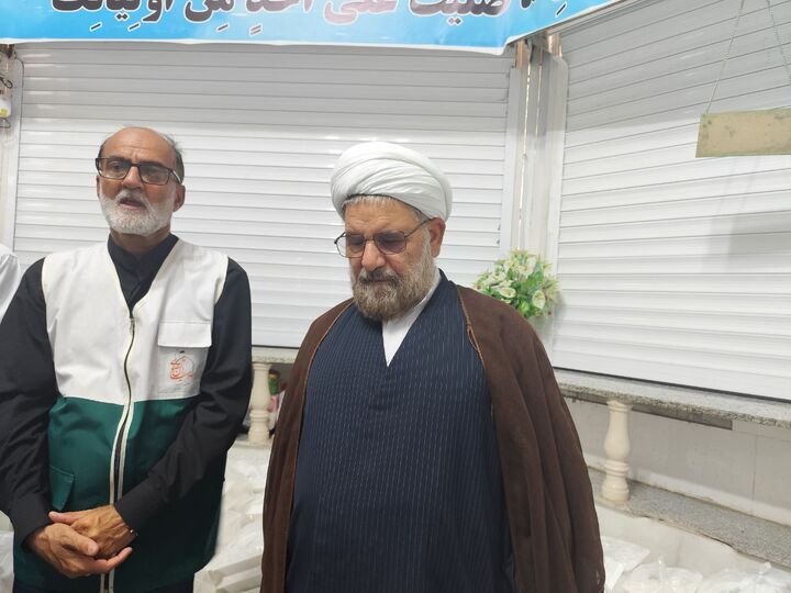 توزیع ۱۱۰ هزار پرس غذای نذری در سطح شهرستان جیرفت