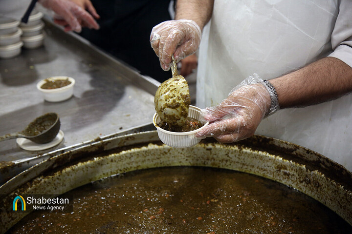 اطعام علوی ۴۰۰ نفر از اهالی روستای آسفیچ درمیان