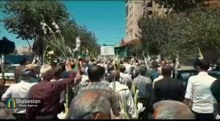 اجتماع غدیریون و گلباران حرم رضوی