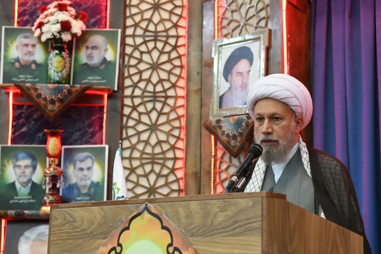 اقتدار ملی با وحدت، قدرت دفاعی و جهاد اقتصادی تکمیل می‌شود
