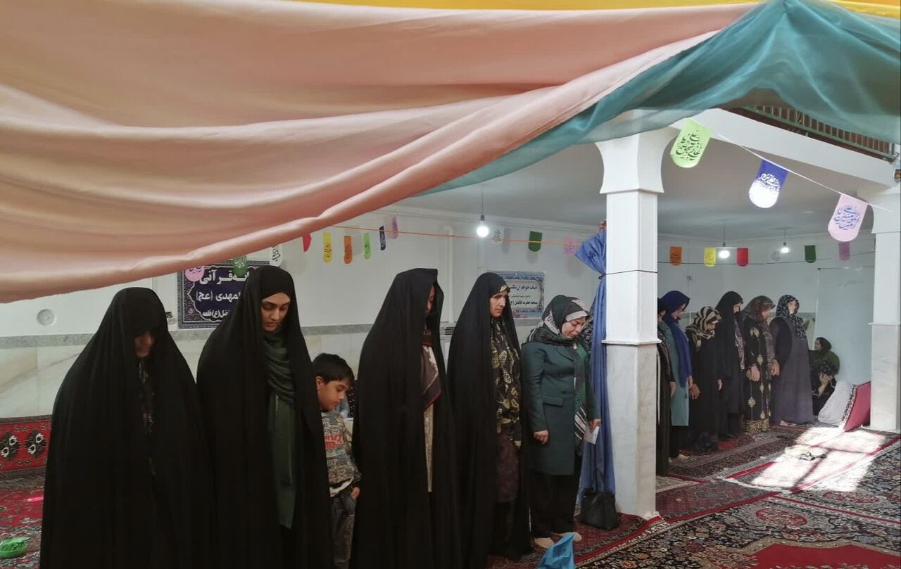 تجلی انس با قرآن، دعا و ولایتمداری در محفل دعای استغاثه مسجد حضرت ابوالفضل (ع) قلعه