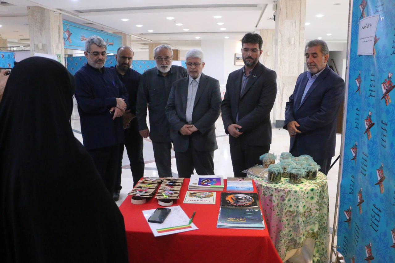 افتتاح نمایشگاه هفته قرآن و عترت در رشت