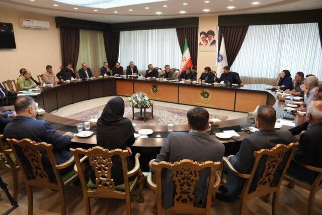 موانع زیرساختی در حوزه حمل و نقل آذربایجان غربی مرتفع شود