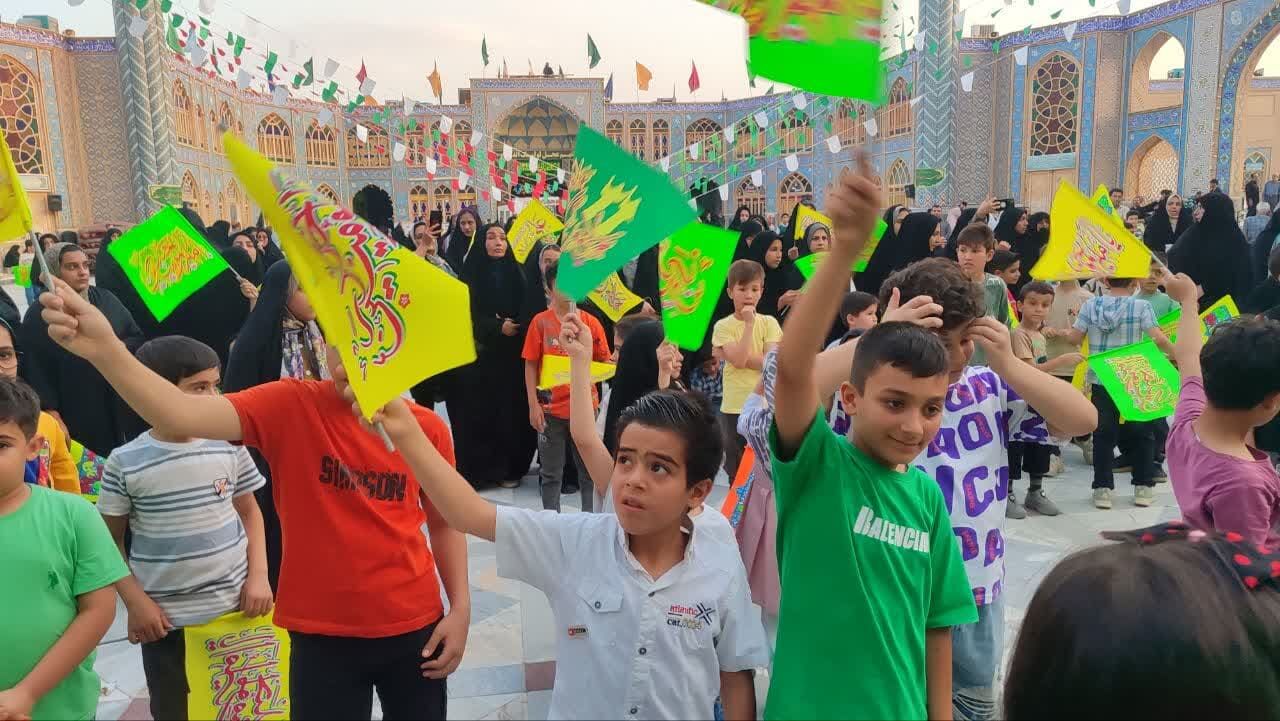 نوجوانان آران و بیدگل در «سفیران غدیر»، فریاد «مرگ بر اسرائیل» سر دادند