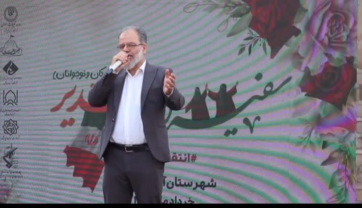 نوجوانان آران و بیدگل در «سفیران غدیر»، فریاد «مرگ بر اسرائیل» سر دادند