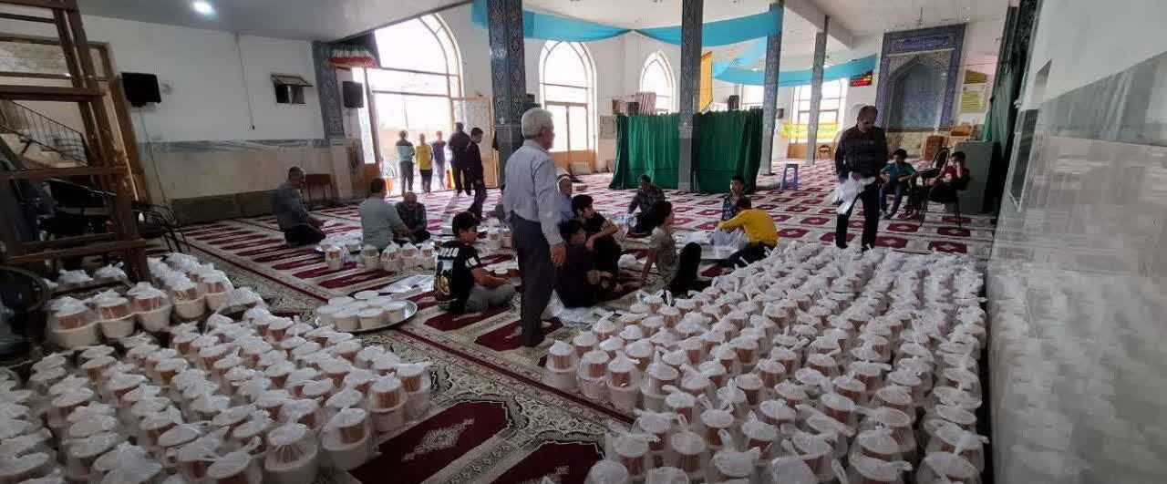 جلوه‌ای از همدلی در مسجد ملاشکرالله با طبخ ۶۵۰۰ پرس غذا در عید غدیر