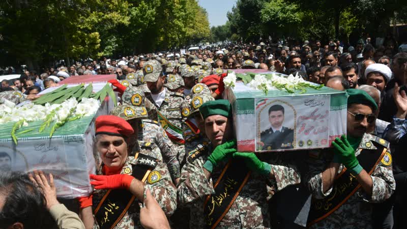 بوی بهشت در خیابان های همدان پیچید/ تشییع با شکوه شهدا در شهرستان‌های استان همدان