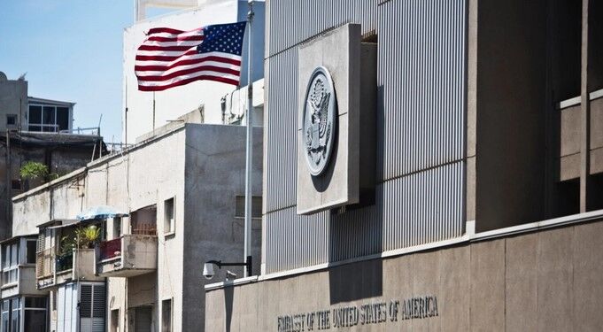 اصابت موشک‌های ایران به نزدیکی سفارت آمریکا در تل‌آویو