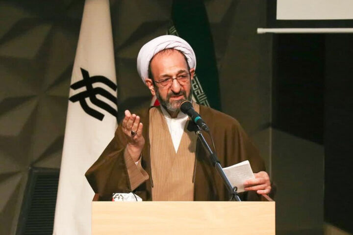 نقش راهبردی اندیشمندان حوزه و دانشگاه  در این جنگ شناختی