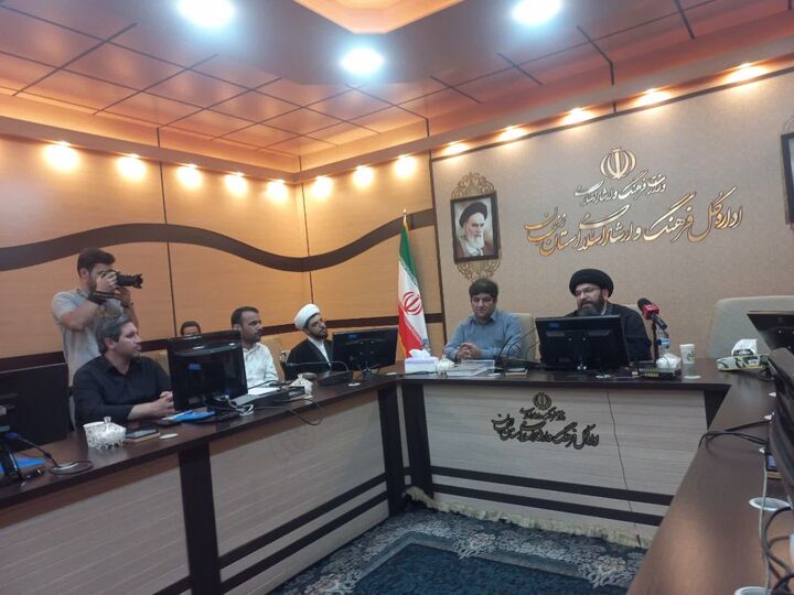 از ظرفیت مساجد برای تقویت روحیه مردم استفاده کنید