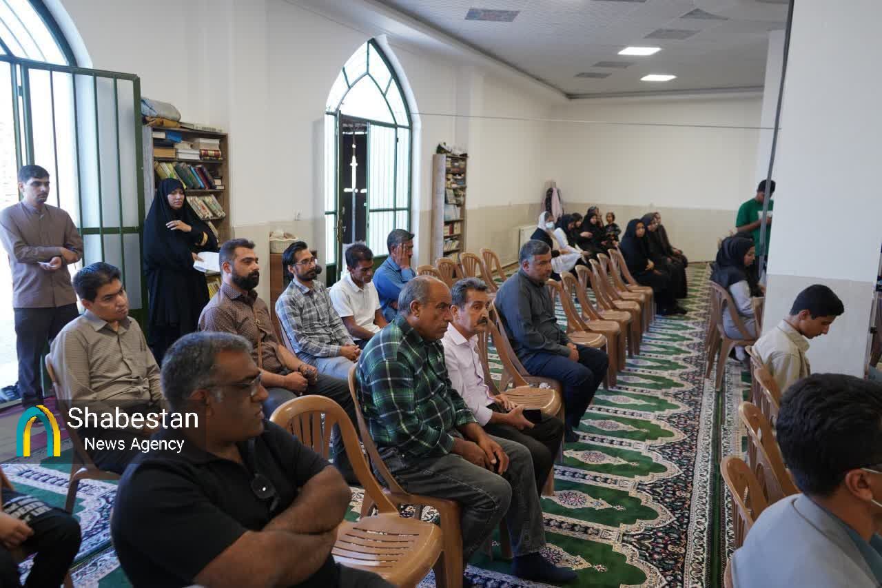 مردم یک گوشه از شهر امیدوار به مسجدی که محله را آباد کند