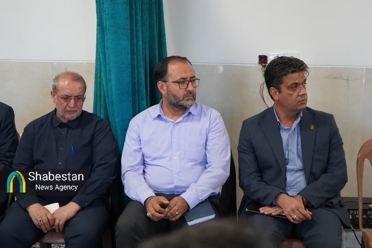 مردم یک گوشه از شهر امیدوار به مسجدی که محله را آباد کند