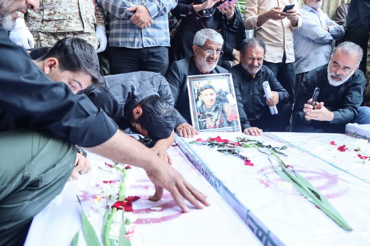 تشییع پیکر شهدای مدافع وطن در زنجان