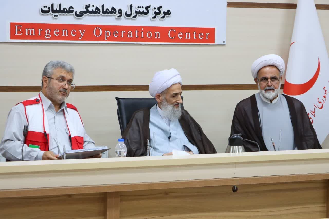 خادمان هلال احمر مجاهدانِ جنگ ترکیبی هستند