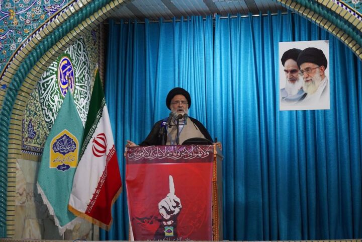 یک قدم از غنی‌سازی و امنیت کشور عقب نشینی نمی کنیم