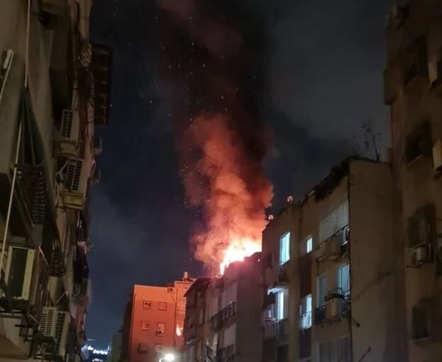 تل آویو زیر آتش/ اصابت مستقیم موشک به ساختمانی در حولون+ فیلم