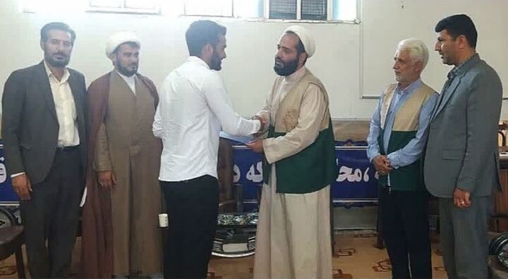 جوانان باید مبانی کار فرهنگی را در مساجد بیاموزند